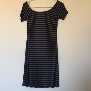 urban outfitters off the shoulder dress